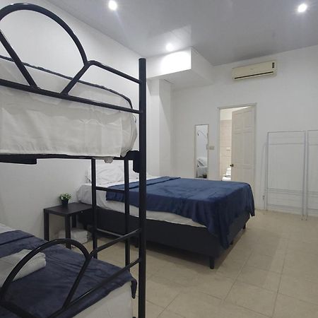 Surfo House Hotel & Hostel Tamarindo Luaran gambar