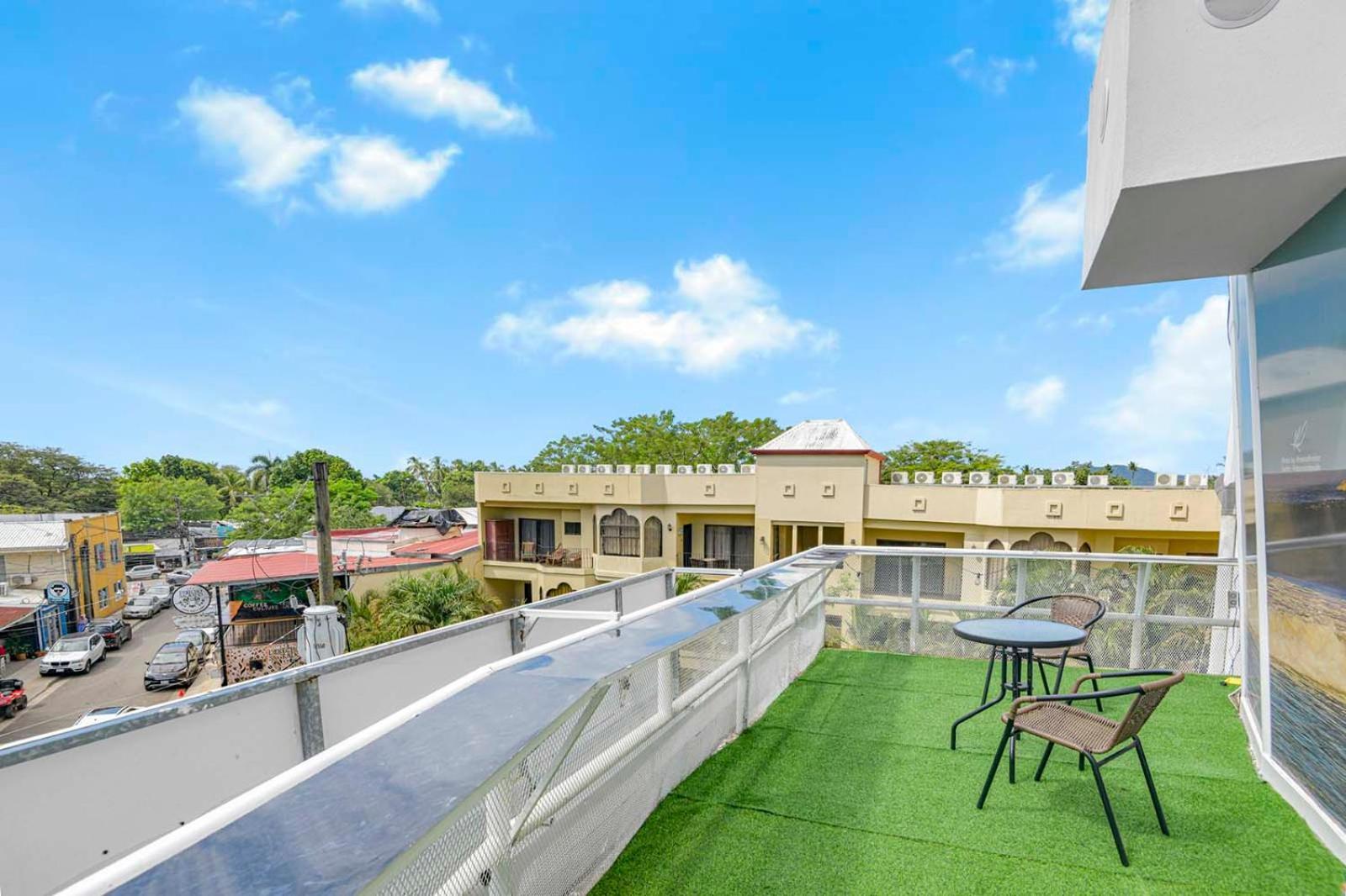 Surfo House Hotel & Hostel Tamarindo Luaran gambar